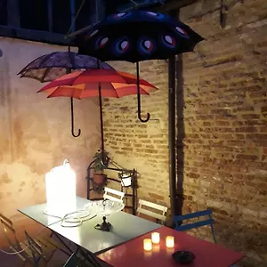 Ai Giardini De Casteo Couette-café