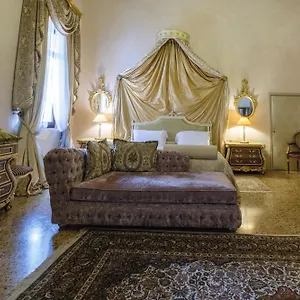 Guest house Palazzo Ca' Bernardo By Francesco Molon, Venice